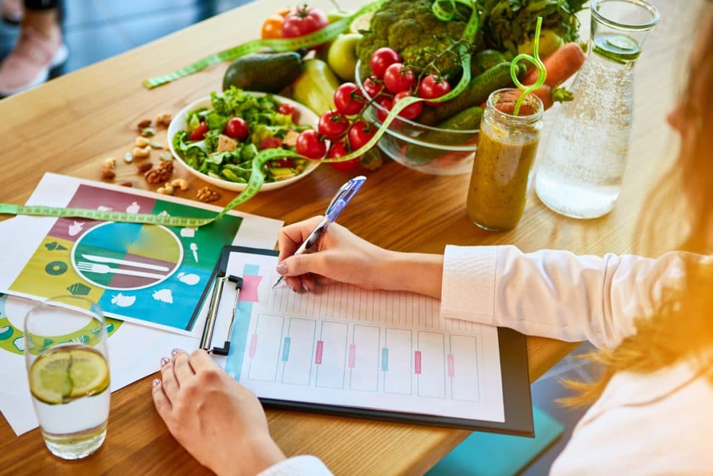 4 Crucial Questions To Ask To Your Nutritionist